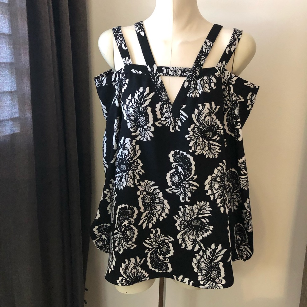 Alfani Summer /spring time blouse